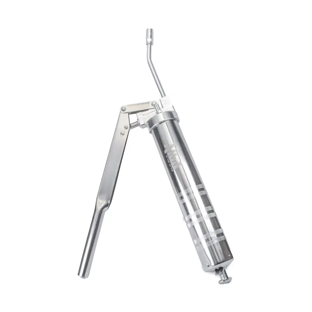 High Pressure Lever Action Grease Gun + 6" Rigid Pipe